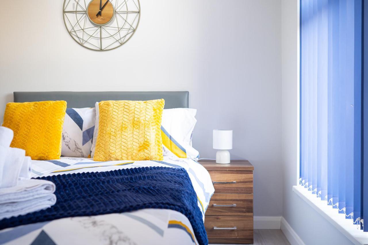 Studios With Ensuite Showers & Share Kitchens Prime Location Near Hospital, Town Center Apt 3 St Helens  外观 照片